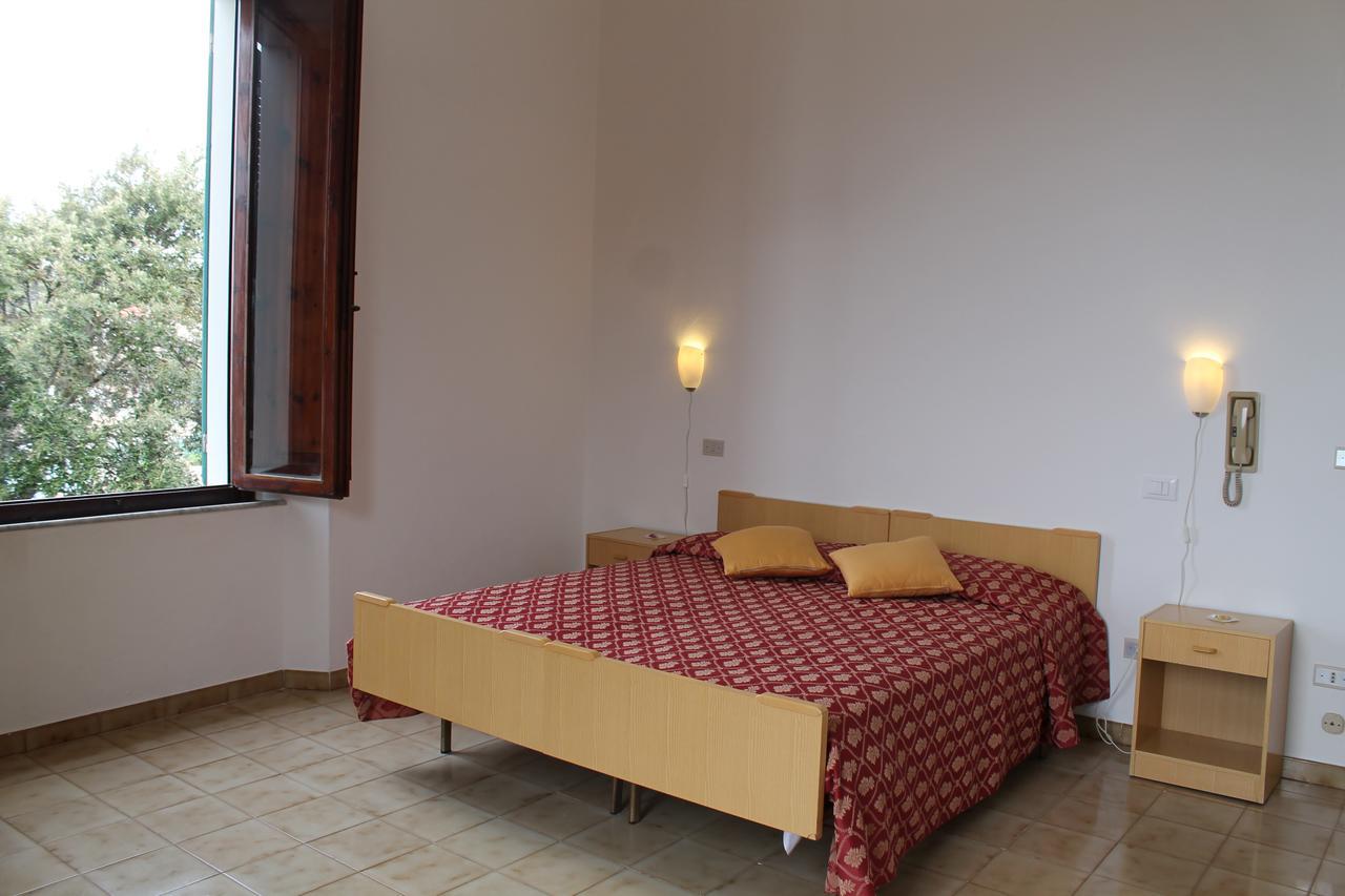 Hotel La Marinella Castiglioncello Kültér fotó