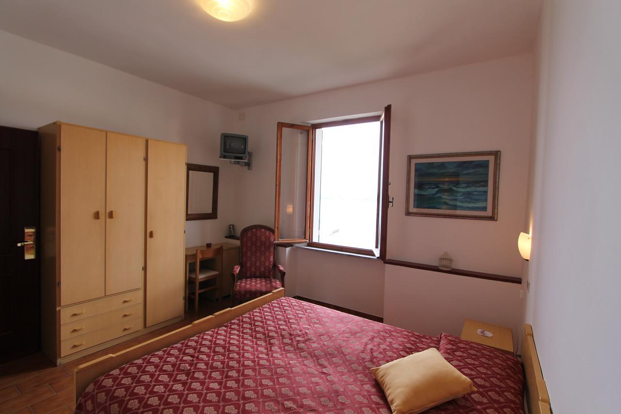 Hotel La Marinella Castiglioncello Kültér fotó