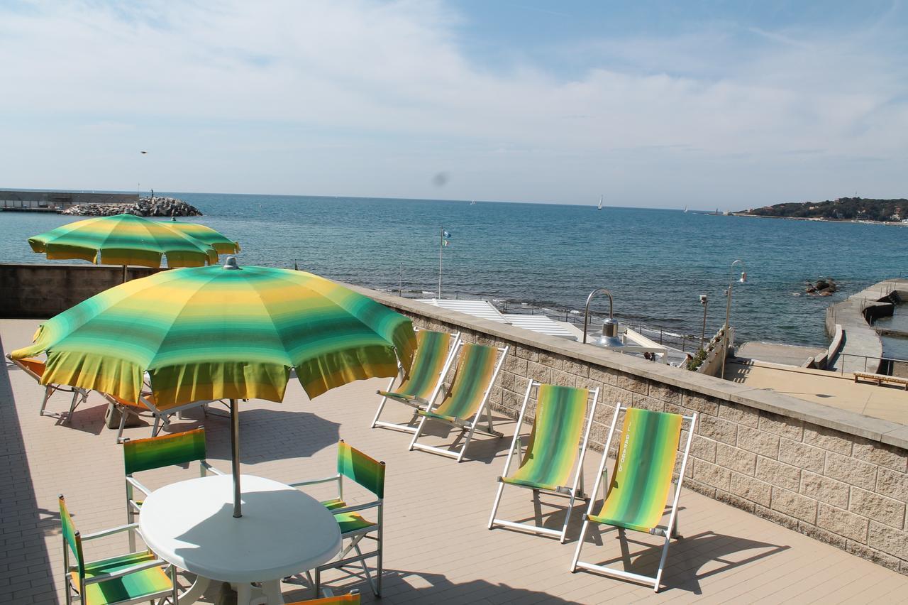 Hotel La Marinella Castiglioncello Kültér fotó
