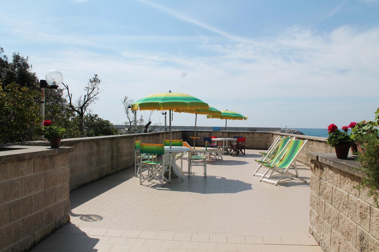 Hotel La Marinella Castiglioncello Kültér fotó