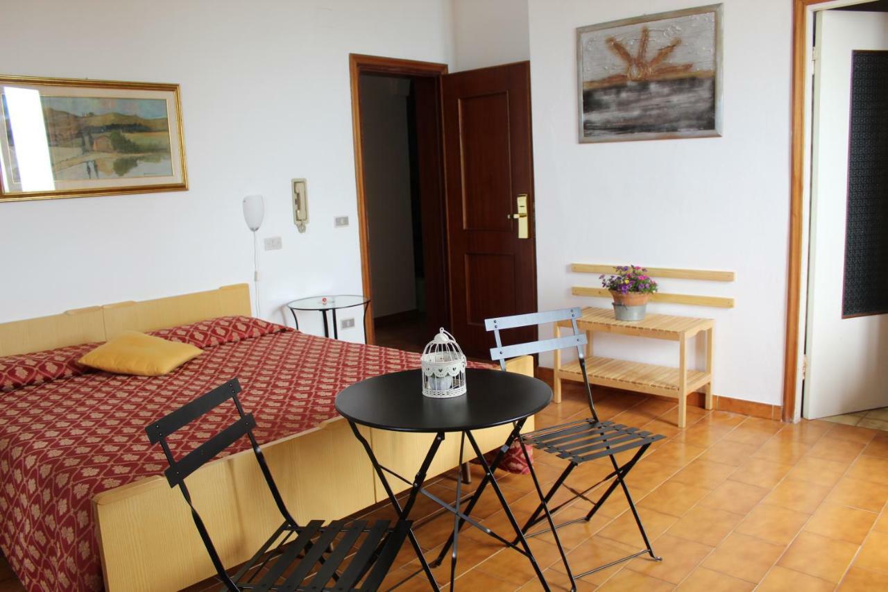 Hotel La Marinella Castiglioncello Kültér fotó